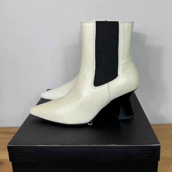 Saint G Elliana Off White Leather Sculpted Heel Chelsea Boots Women's Size EU 38 - Picture 2 of 9